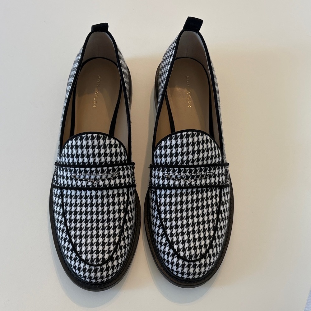 Ann Taylor Black & White Houndstooth Penny Loafers